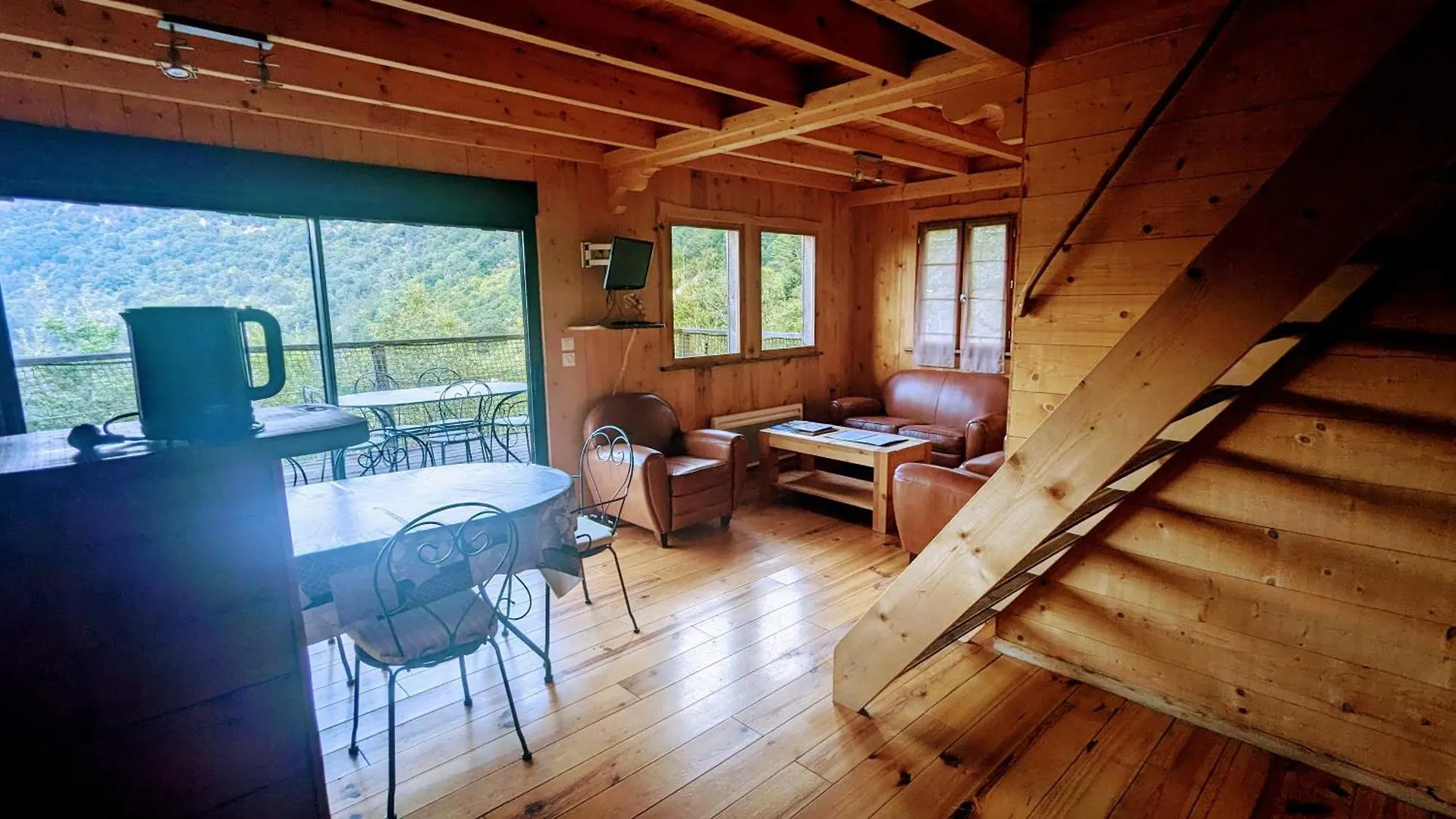 Cabanes Et Lodges Du Belvedere Serrieres-sur-Ain Frankreich