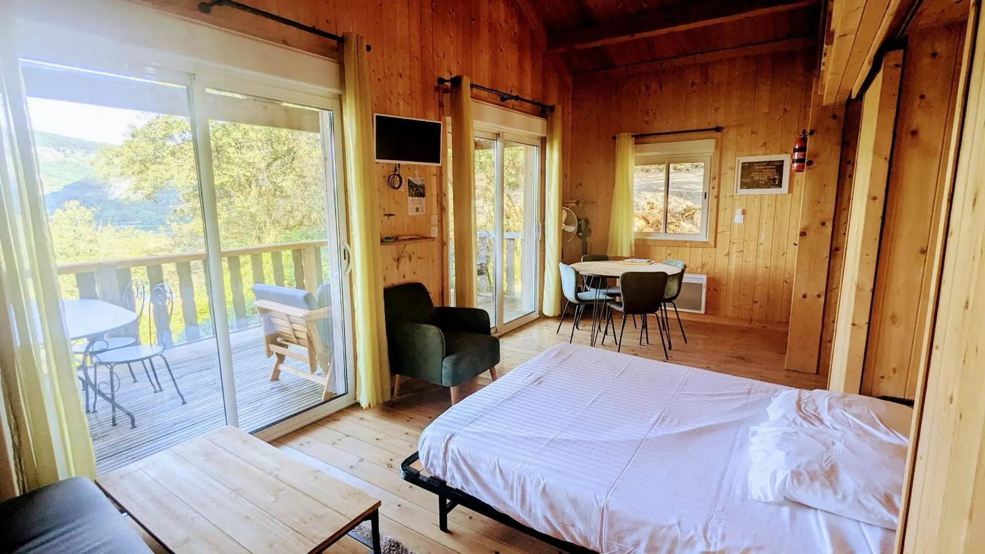 Cabanes Et Lodges Du Belvedere Serrieres-sur-Ain Frankreich
