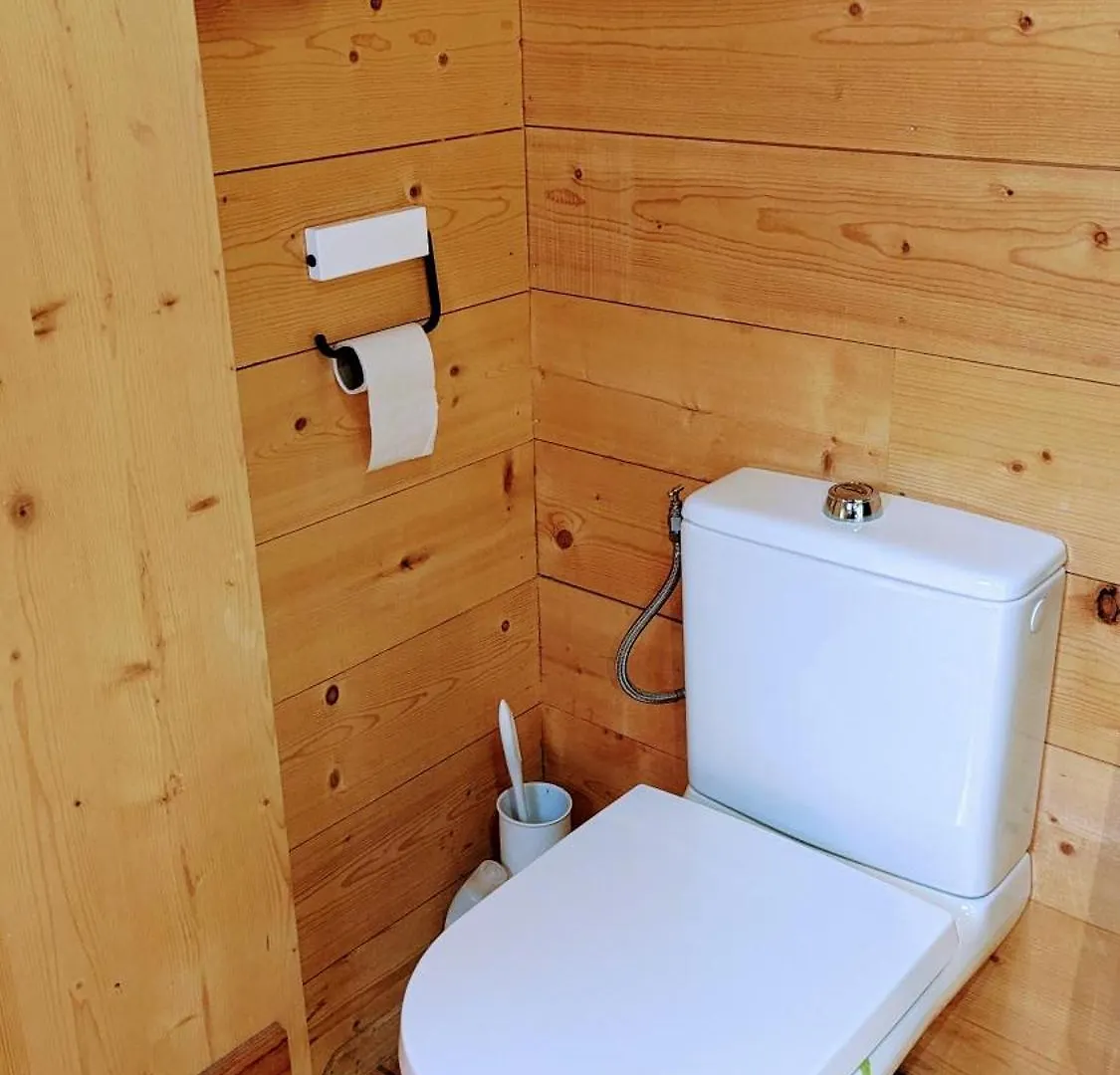 Cabanes et Lodges du Belvedere Serrieres-sur-Ain