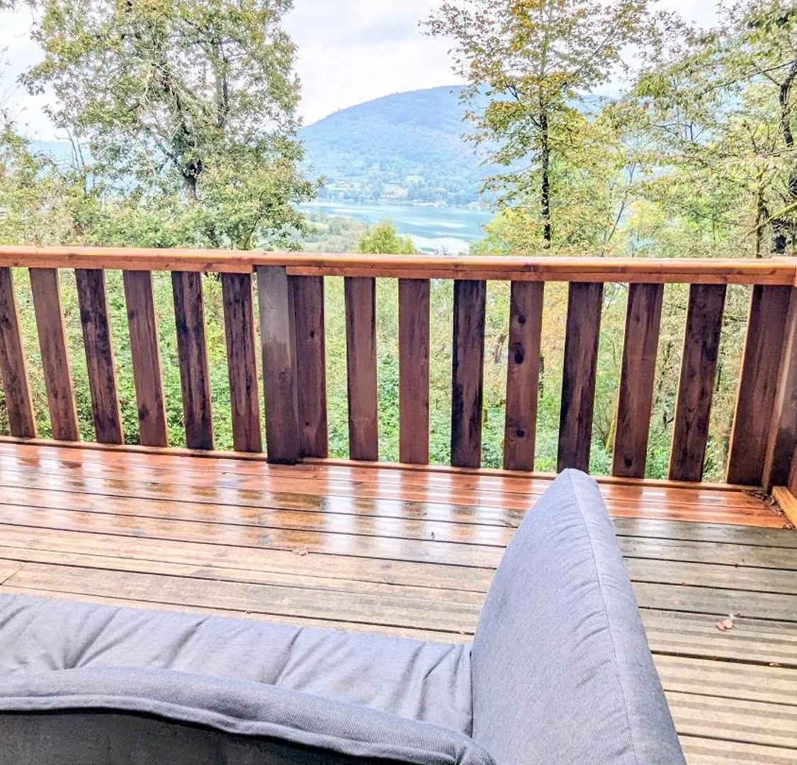 Cabanes Et Lodges Du Belvedere Serrieres-sur-Ain France