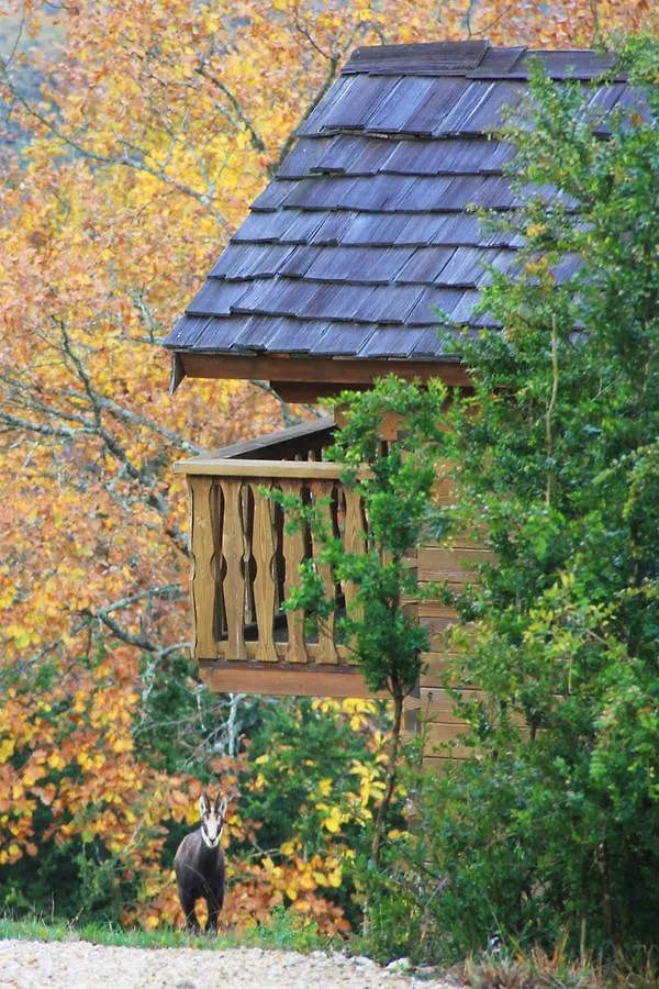 Cabanes et Lodges du Belvedere Serrieres-sur-Ain