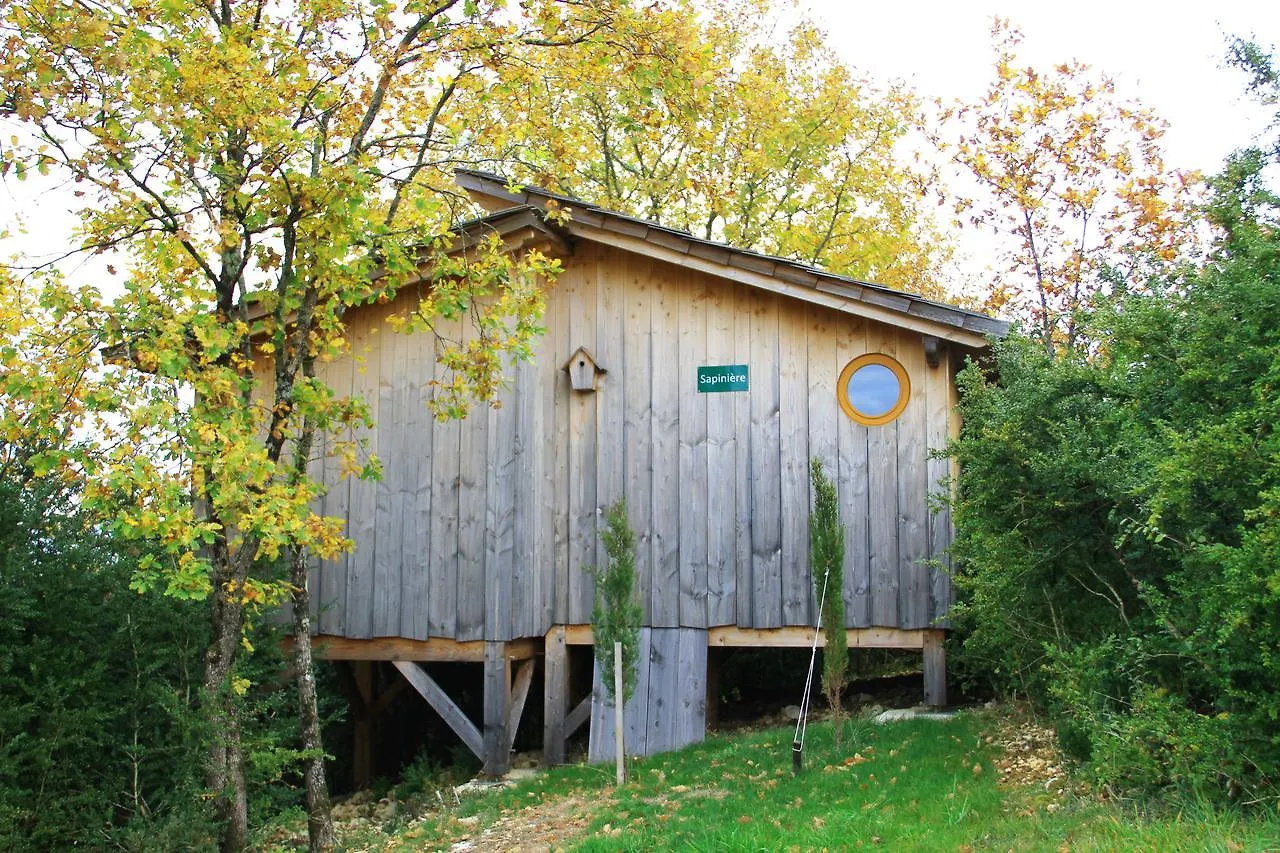 Cabanes et Lodges du Belvedere Serrieres-sur-Ain France
