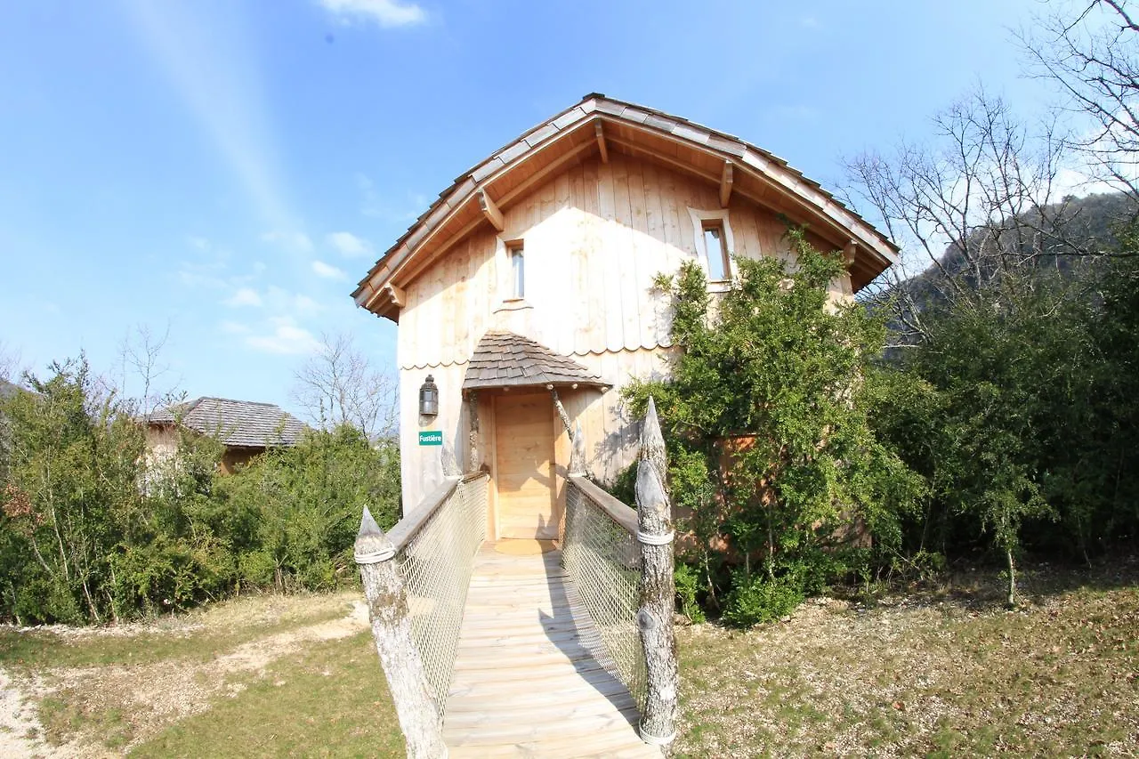 Cabanes et Lodges du Belvedere Serrieres-sur-Ain