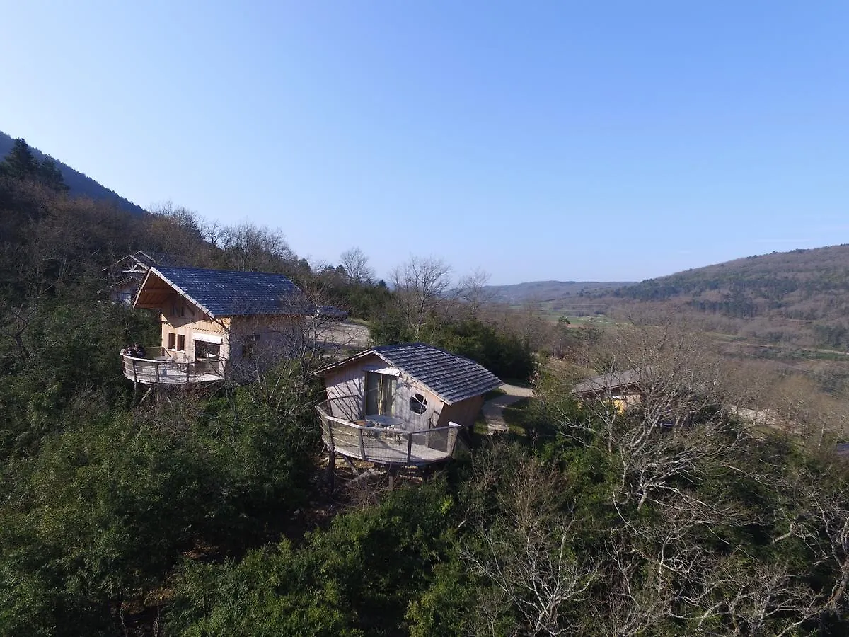 Cabanes et Lodges du Belvedere Serrieres-sur-Ain France